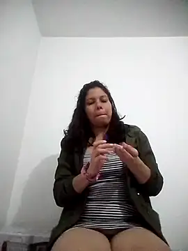 Carliina Soussa online show from February 9, 1:00 am