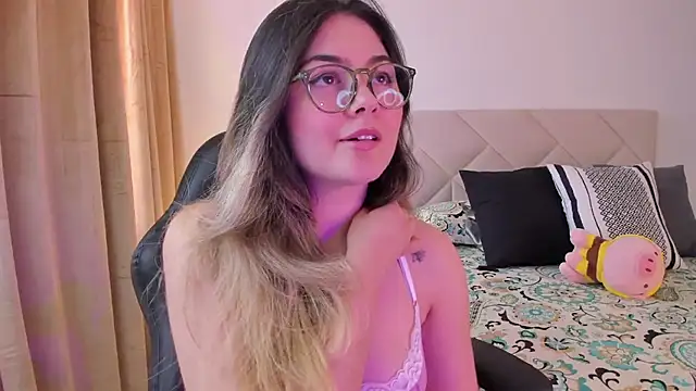 Lau Bee online show from January 11, 6:23 pm