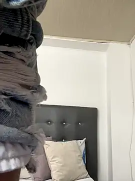 ZoeJohnsoon online show from November 25, 5:24 pm