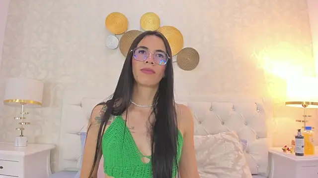 Clarisse28 online show from January 22, 7:45 pm