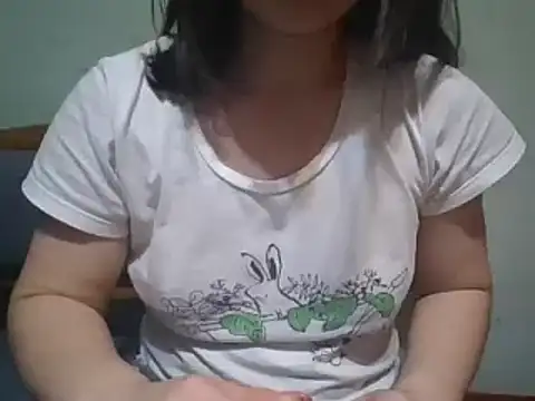 Snapshot of MikaKors chatting on December 1, 5:13 pm MikaKors online show from December 1, 5:13 pm