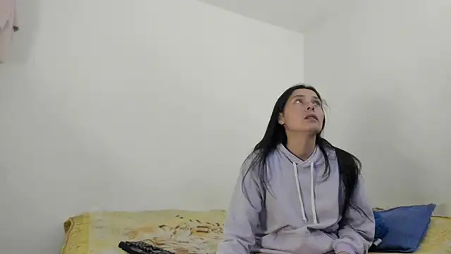 Snapshot of Nathaly_love96 chatting on December 5, 8:00 pm Nathaly love96 online show from December 5, 8:00 pm