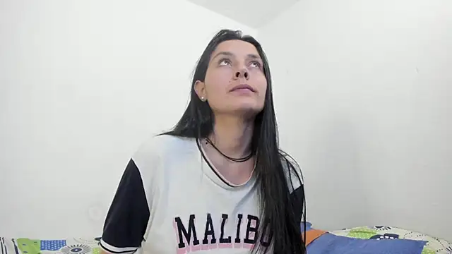 Snapshot of Nathaly_love96 chatting on December 10, 12:06 am Nathaly love96 online show from December 10, 12:06 am