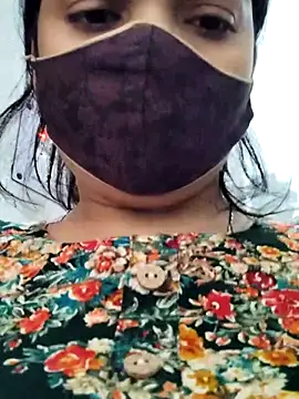 illay love online show from March 12, 9:34 am