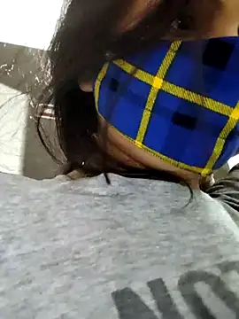 illay love online show from March 18, 3:09 am