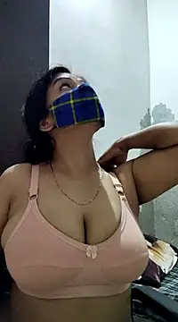 illay love online show from March 20, 2:40 am