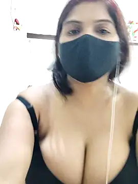 illay love online show from October 31, 7:15 pm