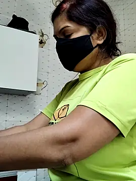 illay love online show from December 1, 6:40 am