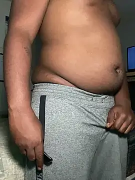 Snapshot of growernotshower29 chatting on December 14, 9:18 am growernotshower29 online show from December 14, 9:18 am