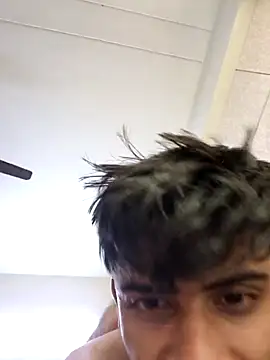 Snapshot of Ansh_1608 chatting on December 1, 3:55 am Ansh 1608 online show from December 1, 3:55 am