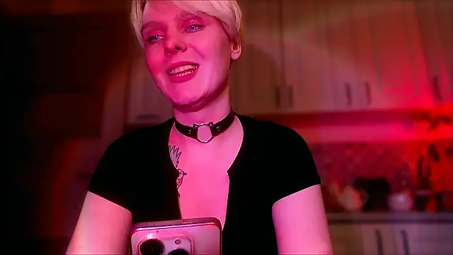 MissSeverina online show from October 31, 7:15 pm