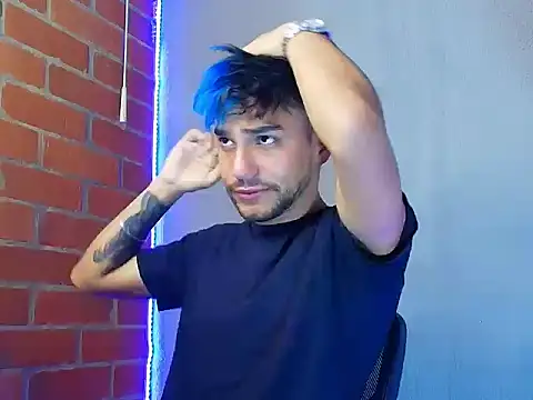 Leandro valenzuela online show from November 8, 9:24 pm