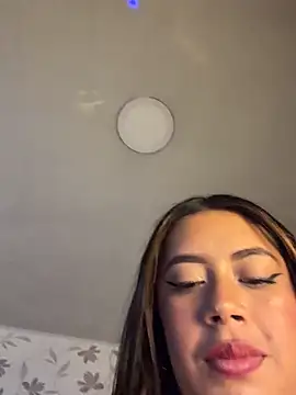 ElaaPerez online show from January 31, 7:11 pm