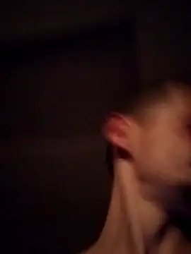 Snapshot of Crazzy_Maiky chatting on December 17, 7:15 pm Crazzy Maiky online show from December 17, 7:15 pm