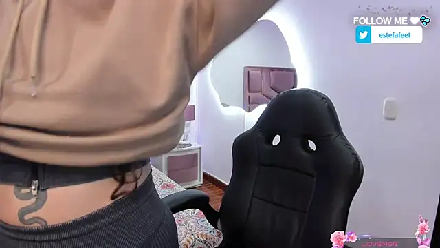 Estefany777 online show from March 20, 10:32 am