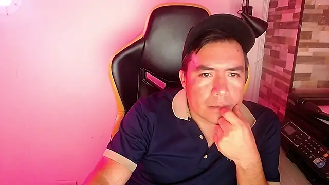 Snapshot of Jhonatan_Morales_S chatting on November 1, 11:40 pm Jhonatan Morales S online show from November 1, 11:40 pm