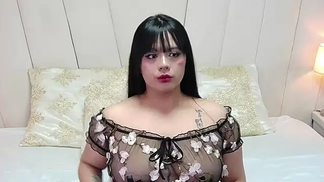 EllieMartini online show from February 6, 3:37 am