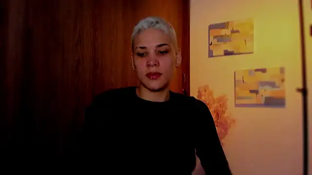 Charlee pink online show from March 8, 5:28 pm