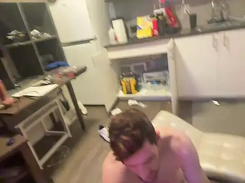 Snapshot of ChillzPnp chatting on February 20, 2:07 am ChillzPnp online show from February 20, 2:07 am