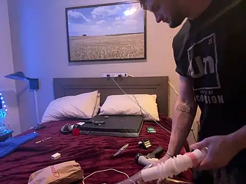 Snapshot of ChillzPnp chatting on February 28, 2:20 am ChillzPnp online show from February 28, 2:20 am