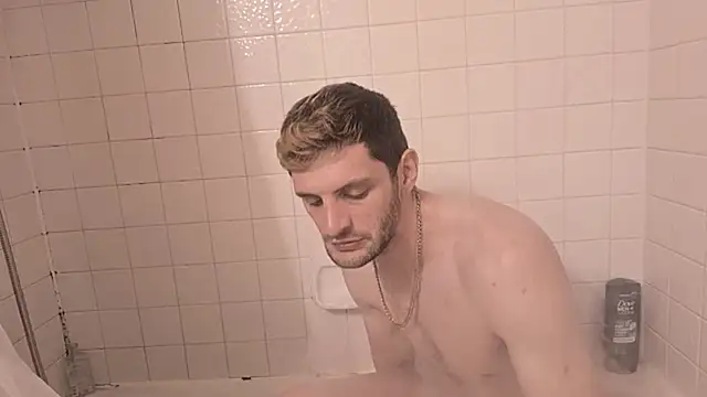 Snapshot of ChillzPnp chatting on November 1, 12:23 am ChillzPnp online show from November 1, 12:23 am