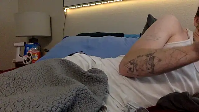 Snapshot of ChillzPnp chatting on November 21, 1:26 am ChillzPnp online show from November 21, 1:26 am