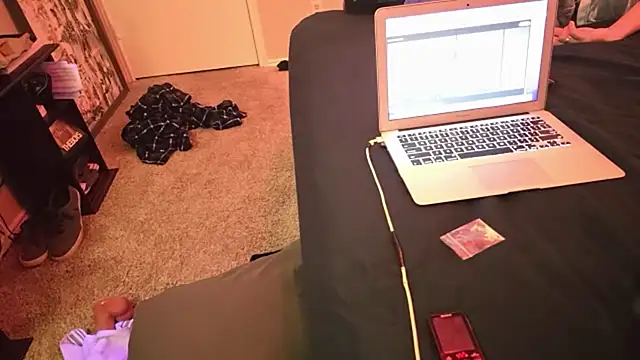 Snapshot of ChillzPnp chatting on November 22, 4:28 pm ChillzPnp online show from November 22, 4:28 pm