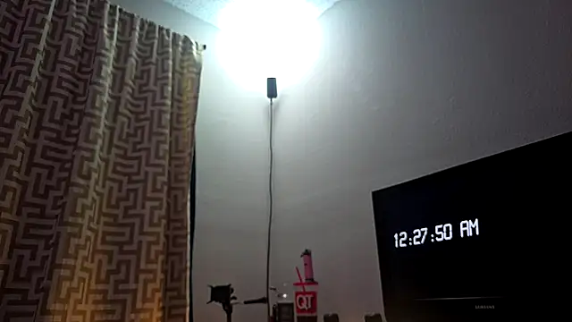 Snapshot of ChillzPnp chatting on November 30, 6:28 am ChillzPnp online show from November 30, 6:28 am