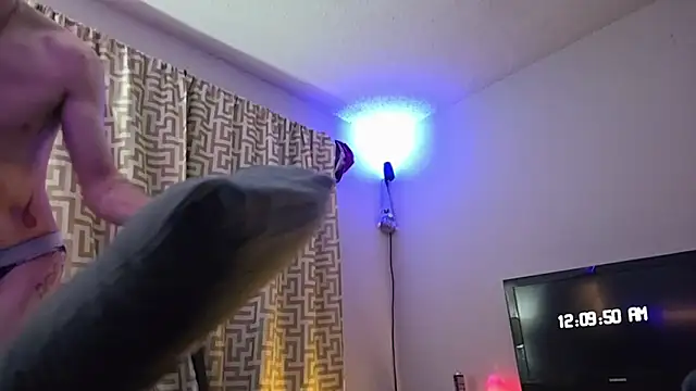 Snapshot of ChillzPnp chatting on December 3, 6:10 am ChillzPnp online show from December 3, 6:10 am