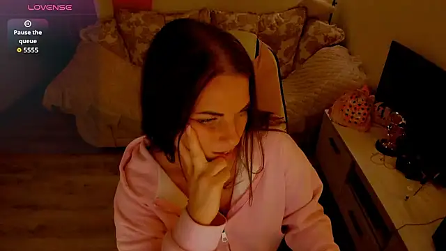 Snapshot of masha19981 chatting on November 8, 8:07 pm masha19981 online show from November 8, 8:07 pm