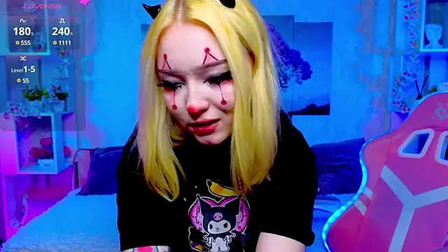 ElswythCovil online show from December 13, 4:11 am