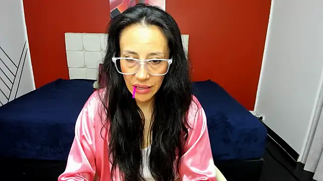 Abrillee1 online show from January 16, 10:44 pm