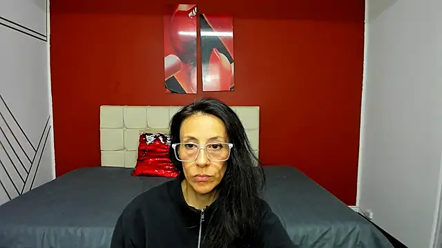 Abrillee1 online show from February 10, 11:02 pm