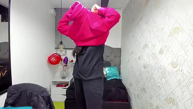 Abrillee1 online show from March 7, 1:31 am