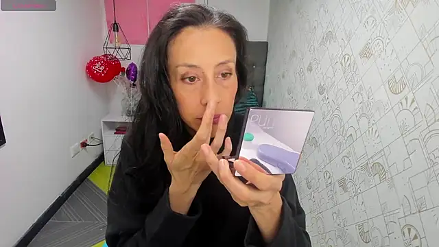 Abrillee1 online show from March 11, 11:44 am