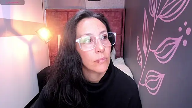 Abrillee1 online show from November 8, 11:43 am