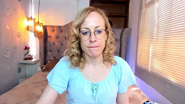 Snapshot of SammySanders chatting on January 7, 5:53 pm SammySanders online show from January 7, 5:53 pm