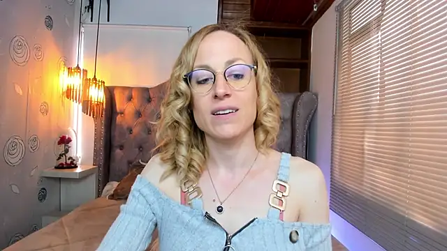 Snapshot of SammySanders chatting on January 25, 3:20 pm SammySanders online show from January 25, 3:20 pm