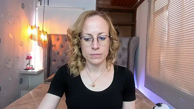 Snapshot of SammySanders chatting on February 5, 2:59 pm SammySanders online show from February 5, 2:59 pm