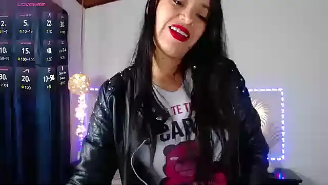 Julietacollins06 online show from January 13, 12:24 pm