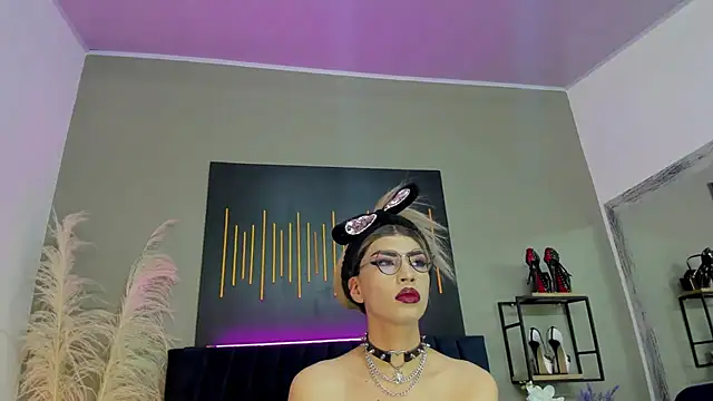 Snapshot of BrianaSchafer chatting on January 30, 5:17 pm BrianaSchafer online show from January 30, 5:17 pm