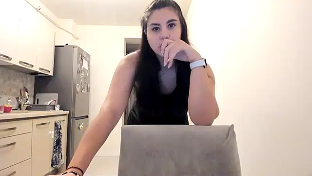 Snapshot of cuplu29 chatting on January 6, 4:58 am cuplu29 online show from January 6, 4:58 am