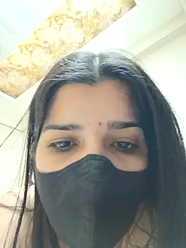 Snapshot of aaliya_bhattt chatting on February 20, 12:15 pm aaliya bhattt online show from February 20, 12:15 pm