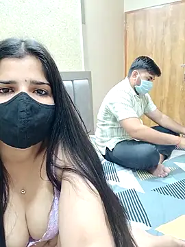 Snapshot of aaliya_bhattt chatting on February 21, 2:27 pm aaliya bhattt online show from February 21, 2:27 pm