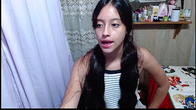 Snapshot of Lunawillis chatting on November 24, 11:04 pm Lunawillis online show from November 24, 11:04 pm