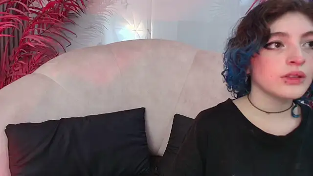 EvaHalsey online show from October 27, 7:40 pm