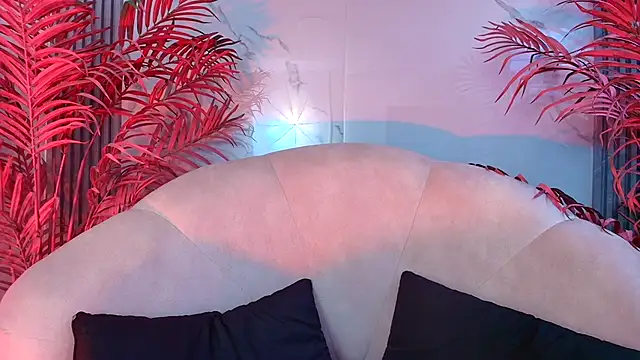 EvaHalsey online show from October 29, 8:10 pm