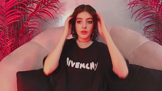 EvaHalsey online show from November 21, 7:56 pm