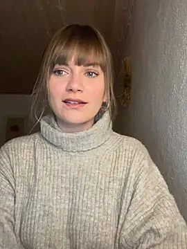 Snapshot of Milla__one chatting on December 10, 5:55 pm Milla one online show from December 10, 5:55 pm