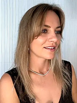 Snapshot of Milla__one chatting on September 18, 8:05 am Milla one online show from September 18, 8:05 am